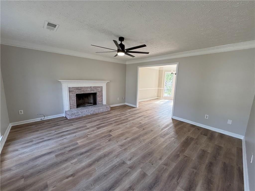 979 Sugar Crossing Ln - Photo 4 of 48