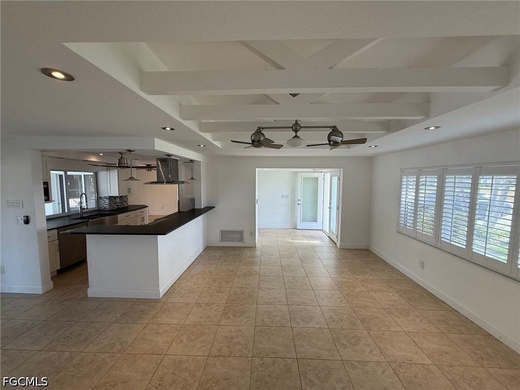 5354 Coral Ave - Photo 6 of 31