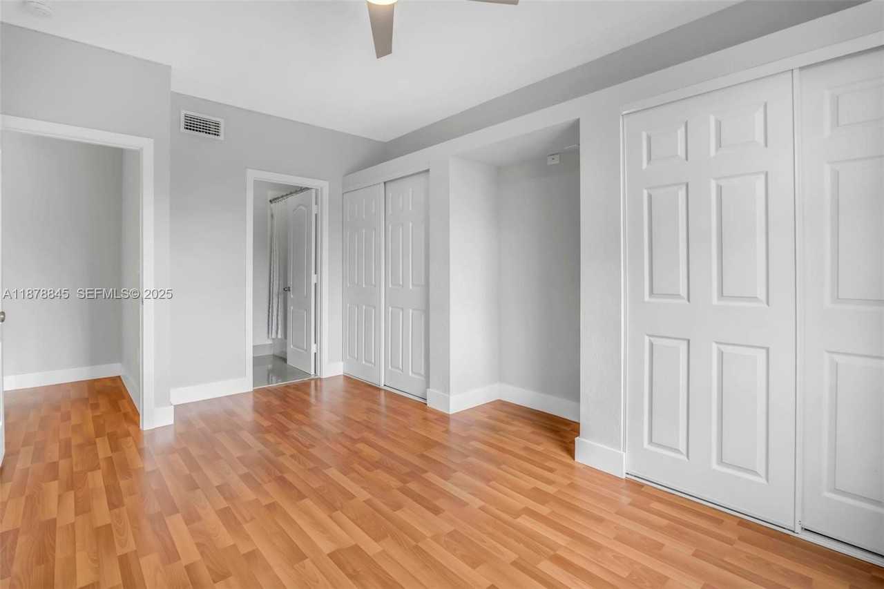 801 Northwest 134th Avenue - Photo 7 of 57