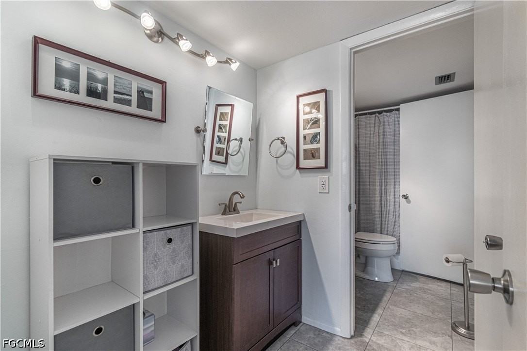 6220 Augusta Dr Apt 307 - Photo 7 of 23