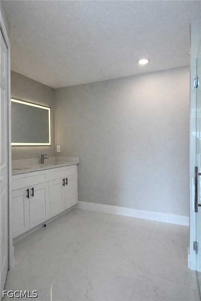 111 Nw 19th Pl - Photo 7 of 19