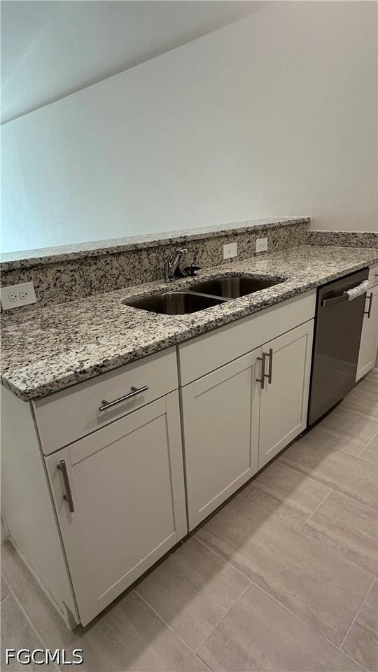 3308 Sw 17th Pl - Photo 4 of 17