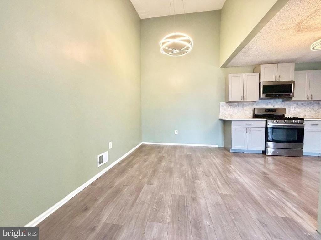 21 Joyner Ct - Photo 4 of 18