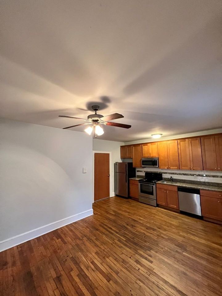 1107 W Grace St - Photo 2 of 30