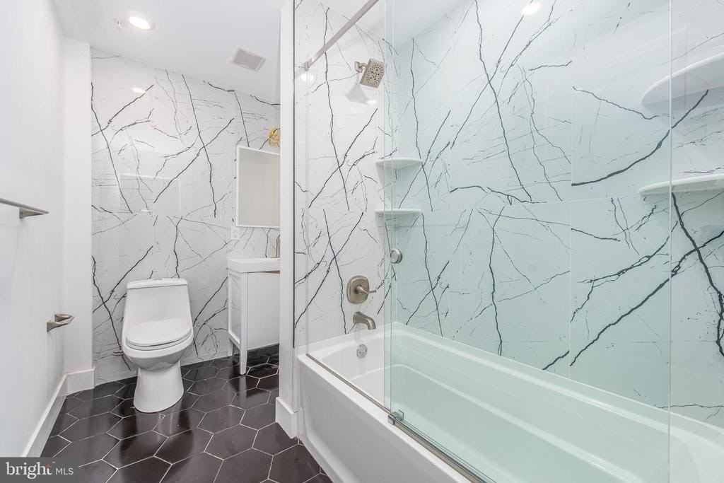 2301 Grays Ferry Ave #1 - Photo 4 of 6