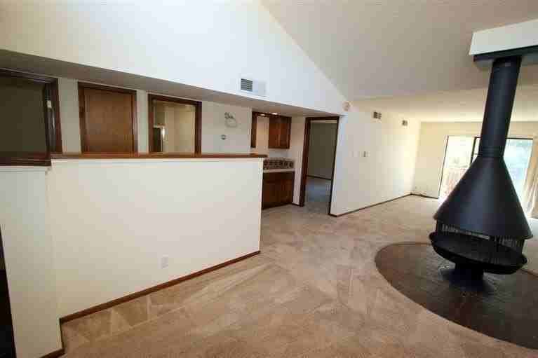 830 Live Oak Rd Ne Apt E - Photo 5 of 25