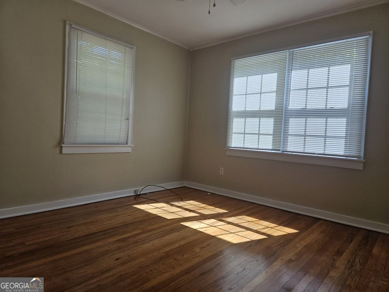 316 Florence Ave - Photo 7 of 9