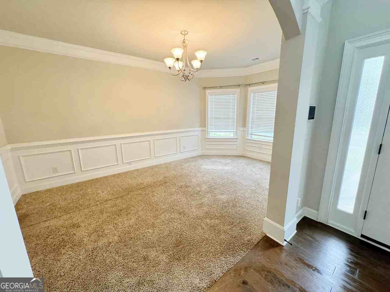 732 Sanctuary Ln - Photo 4 of 28