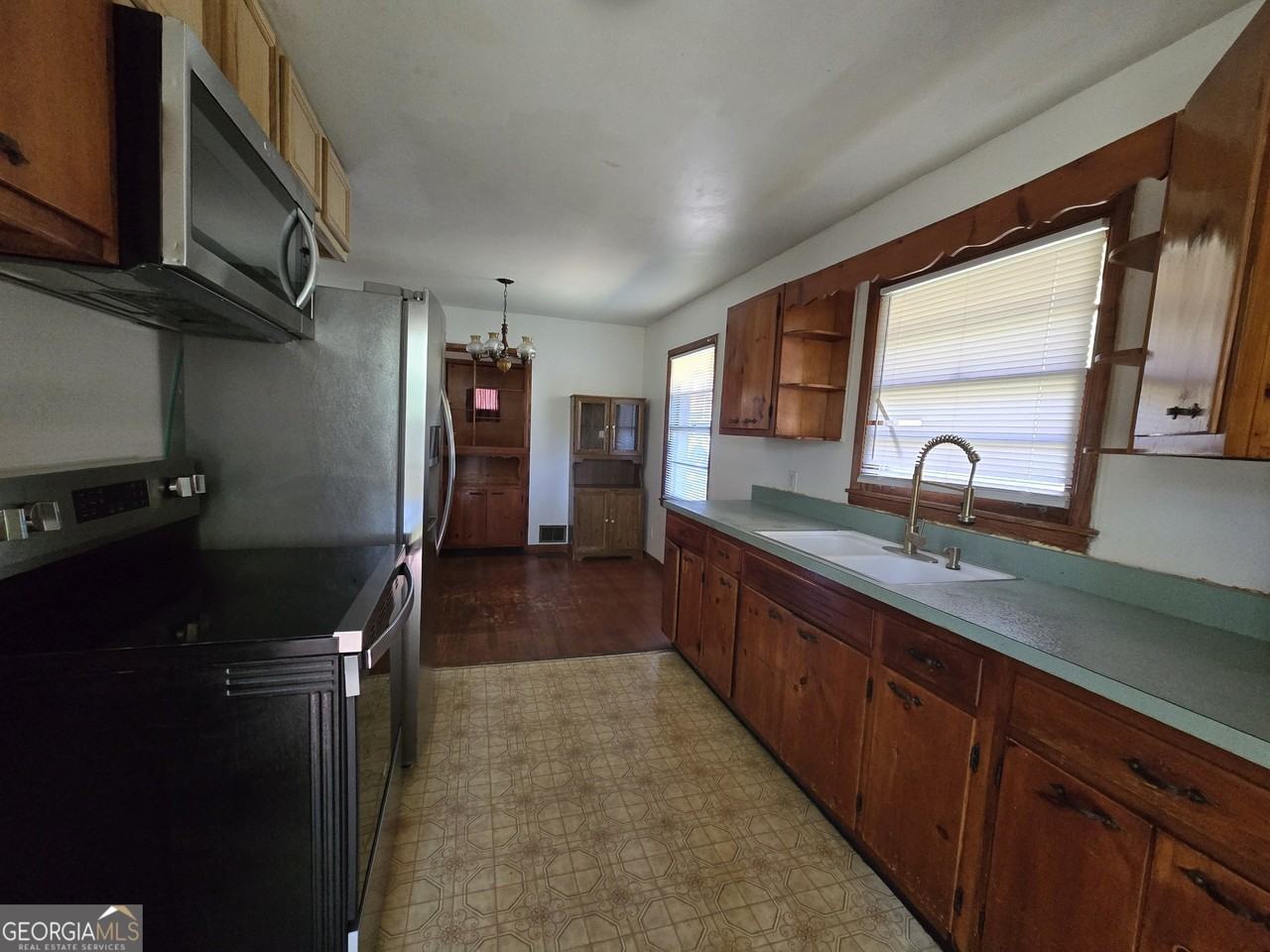 677 Shellnut Dr - Photo 7 of 18