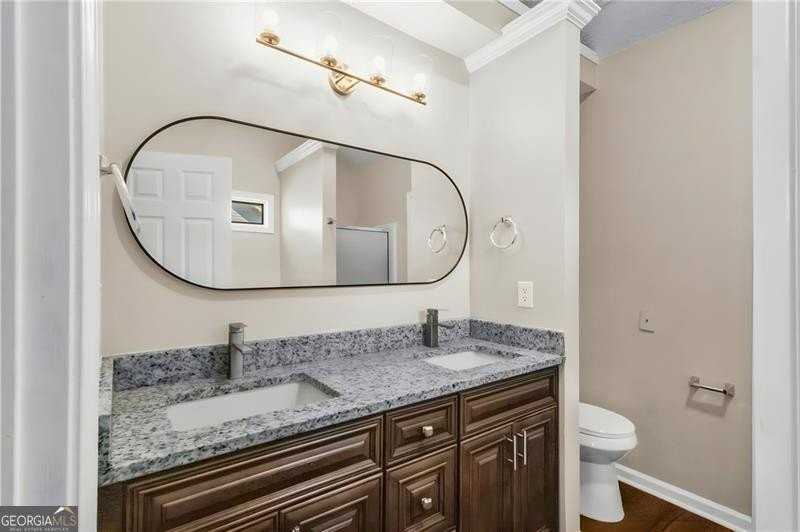 125 York Ln - Photo 5 of 28