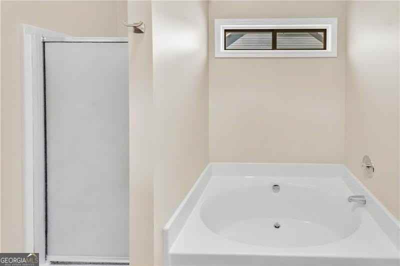 125 York Ln - Photo 7 of 28