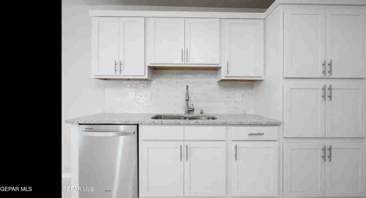 15221 Gauge Ct - Photo 7 of 17