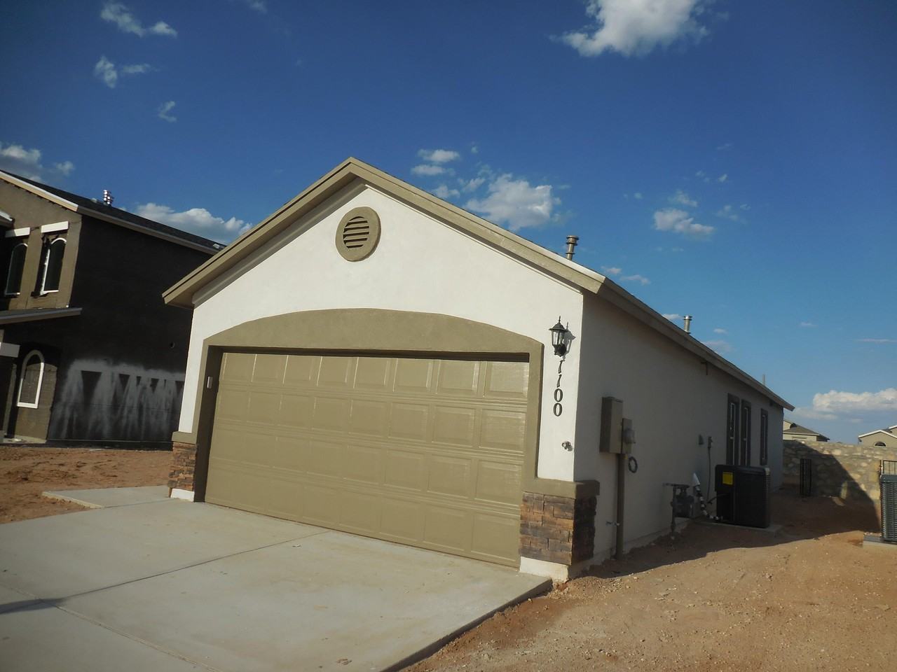 1100 Summer Night Pl - Photo 3 of 23