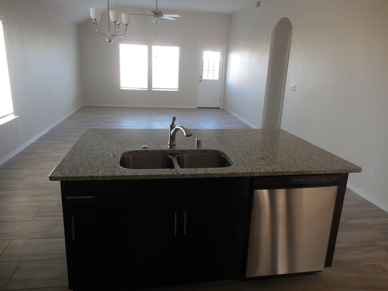 1100 Summer Night Pl - Photo 5 of 23