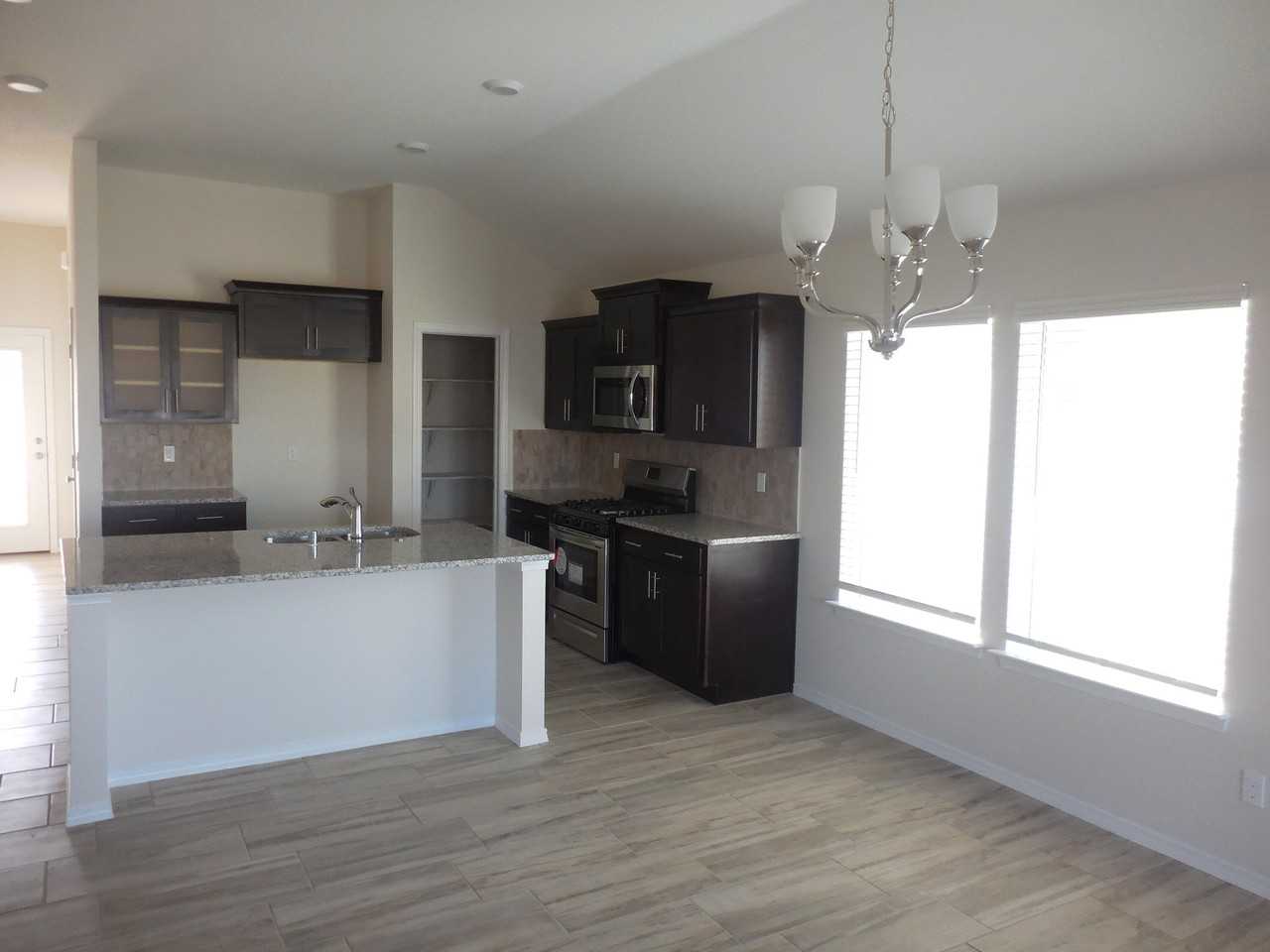 1100 Summer Night Pl - Photo 7 of 23