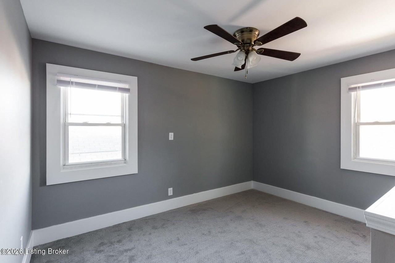 909 Ash St Apt 2 - Photo 7 of 16