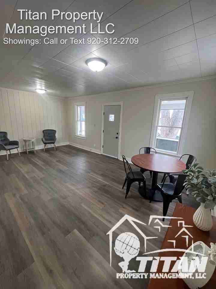 904 W 8th Ave #1 - Photo 5 of 19