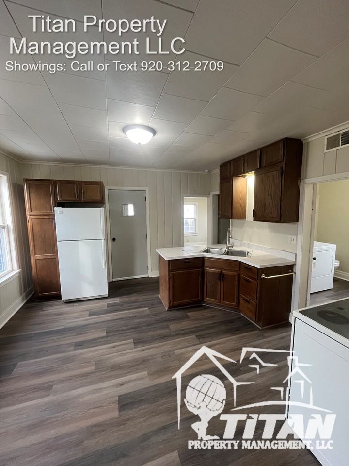 904 W 8th Ave #1 - Photo 6 of 19