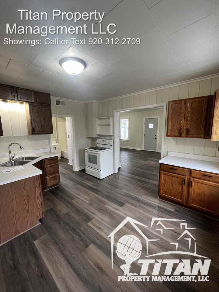 904 W 8th Ave #1 - Photo 7 of 19