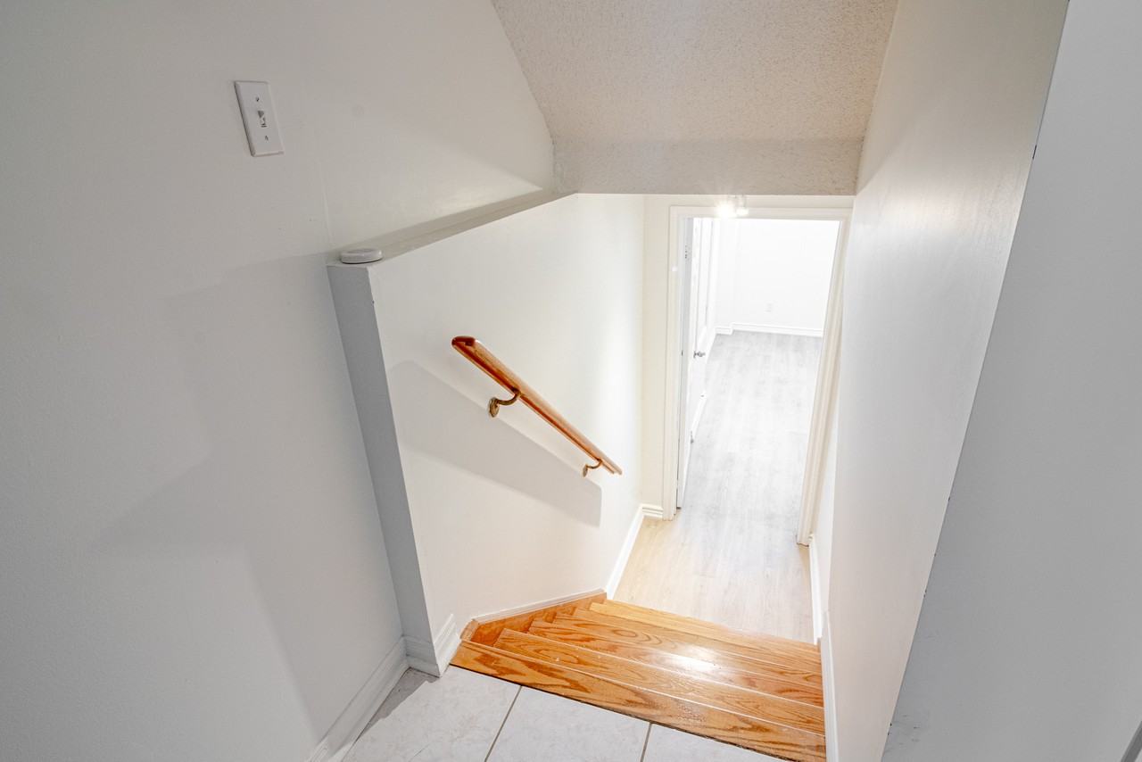 143 Nahanni Drive - Photo 6 of 10