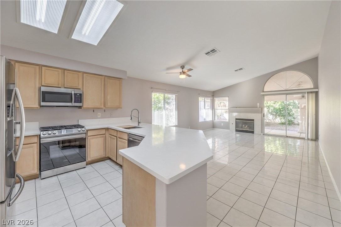 9508 Scenic Sunset Dr - Photo 3 of 16