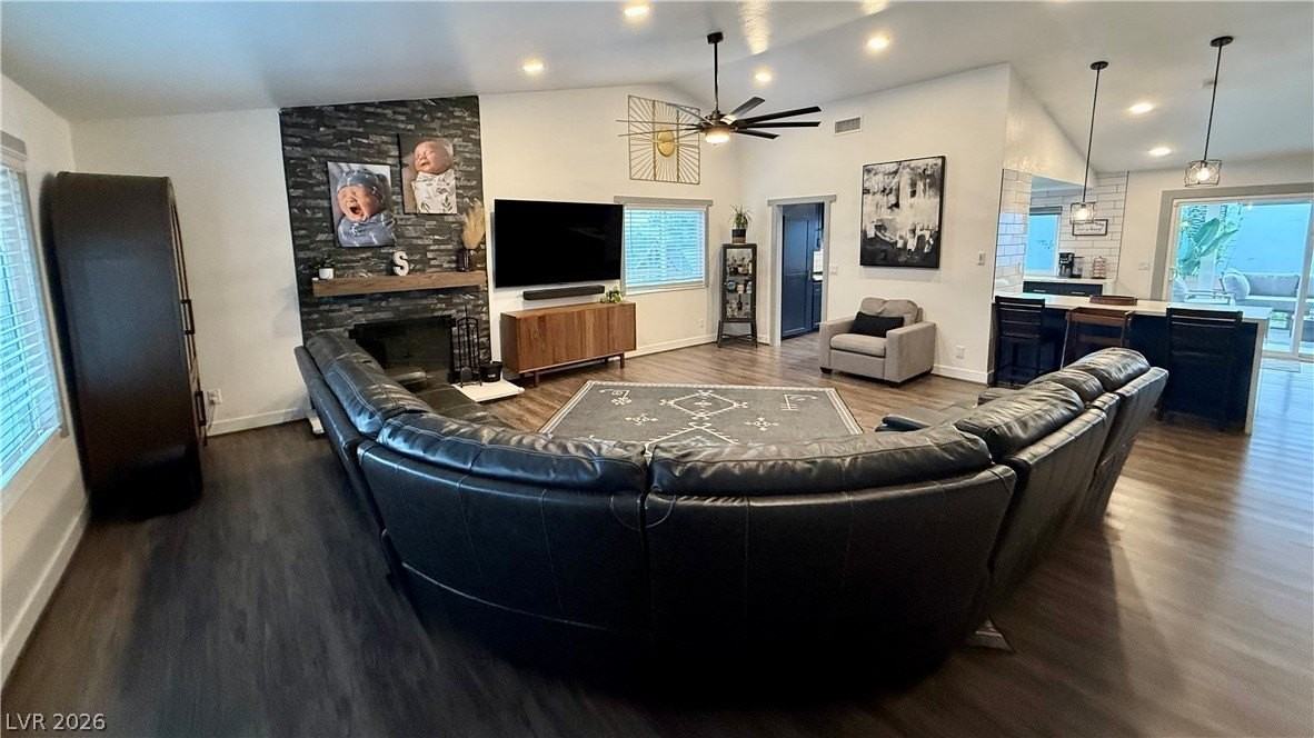 1504 Dorothy Dr - Photo 6 of 44