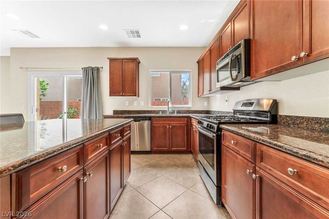 10749 Cather Ave - Photo 7 of 23