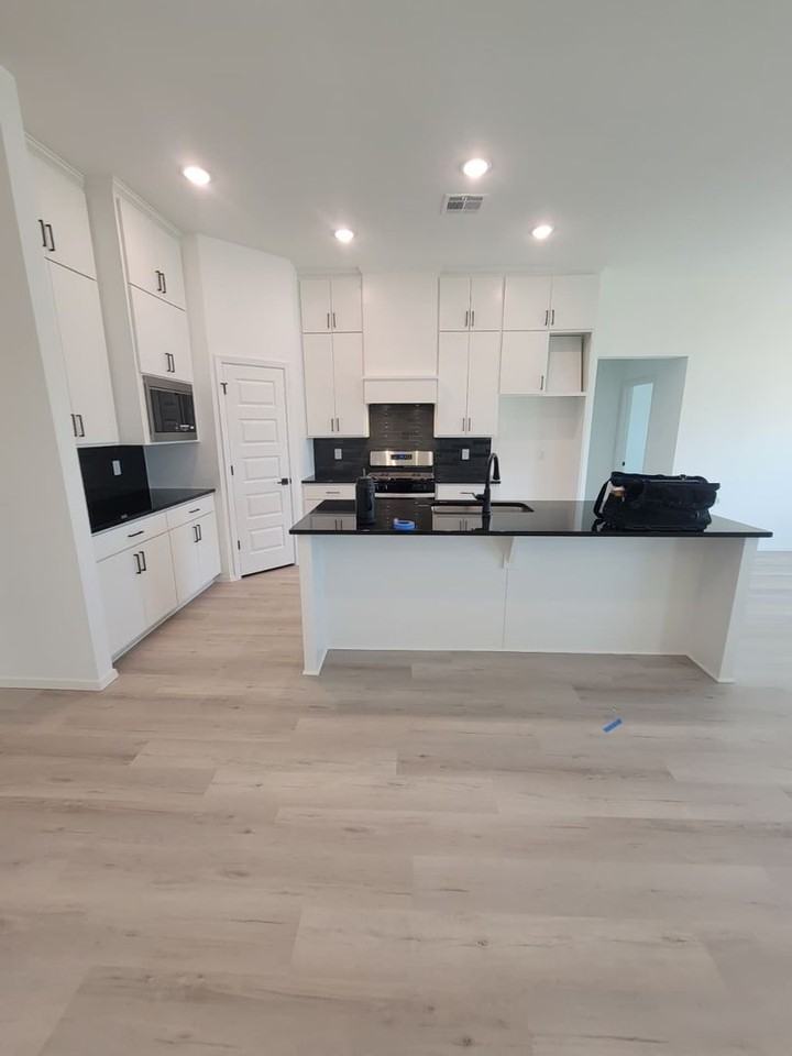 3809 W Laredo St - Photo 2 of 43