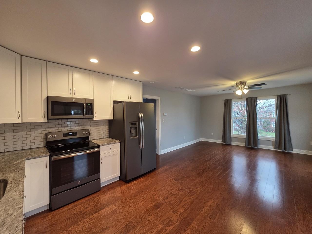 412 Starkweather St #B - Photo 2 of 17