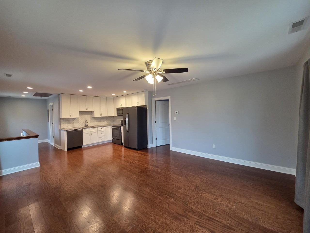 412 Starkweather St #B - Photo 5 of 17