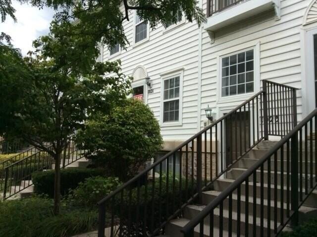 1021 Maiden Ln - Photo 2 of 9