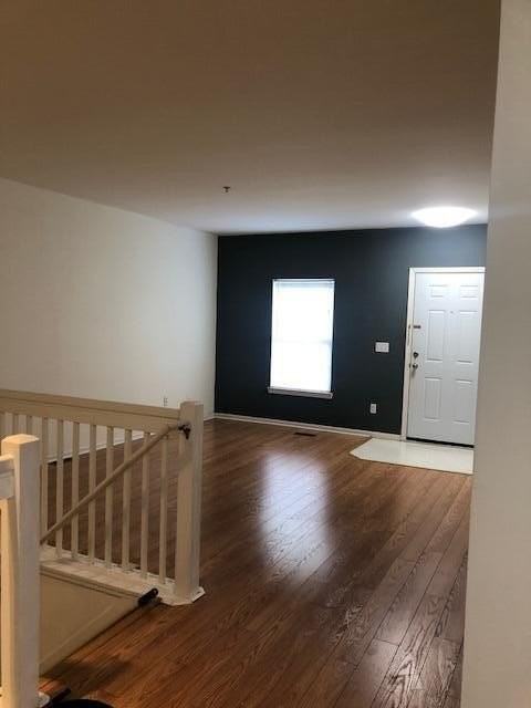 1021 Maiden Ln - Photo 4 of 9