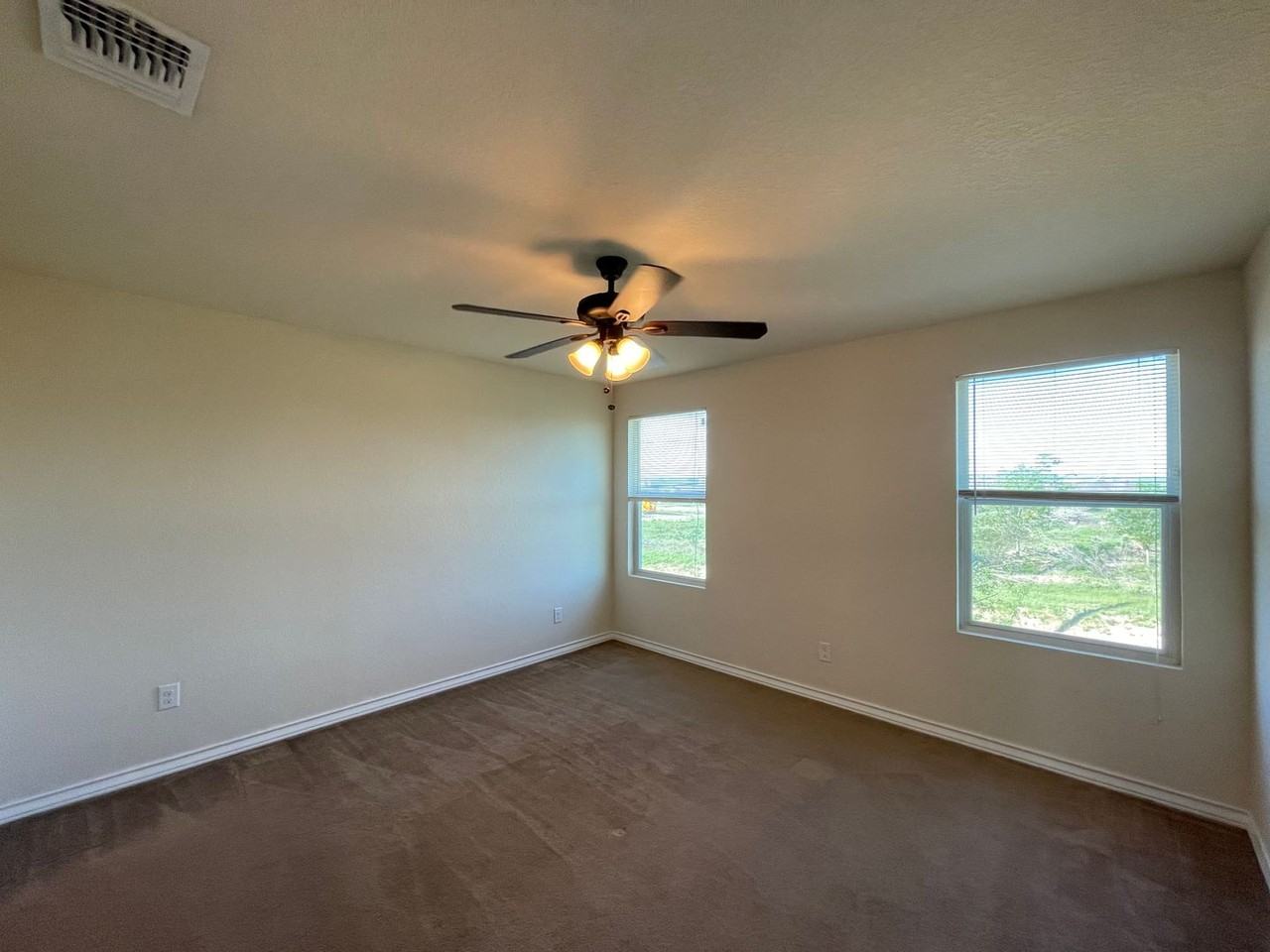 16829 Showdown Path - Photo 5 of 12