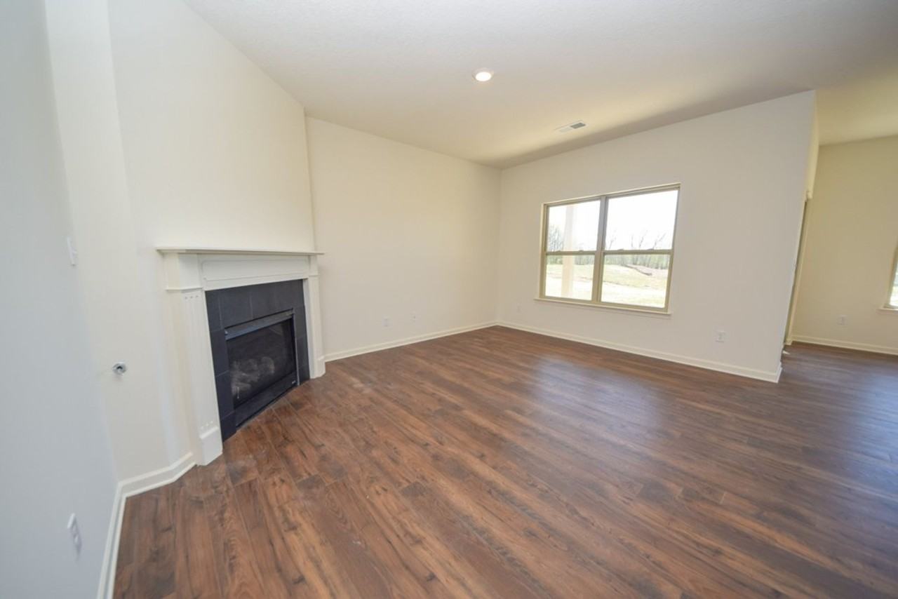 57 Empire Ln - Photo 2 of 26