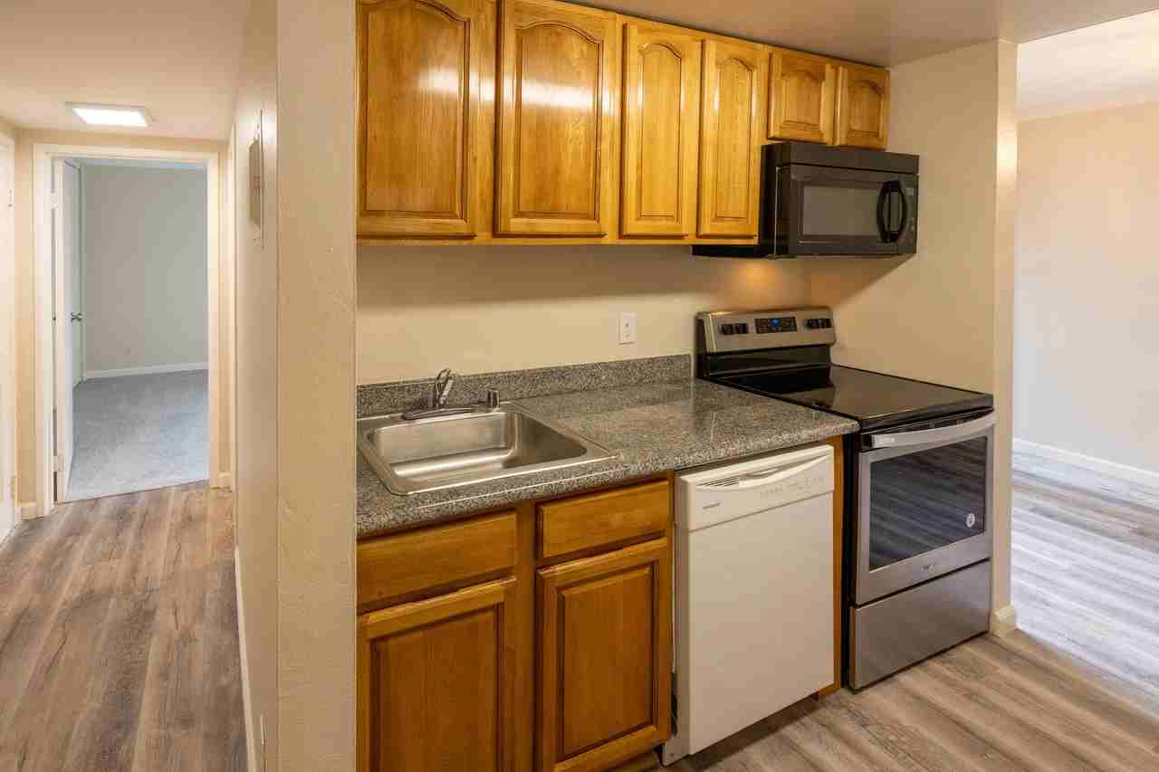 39938 Fremont Blvd - Photo 2 of 21