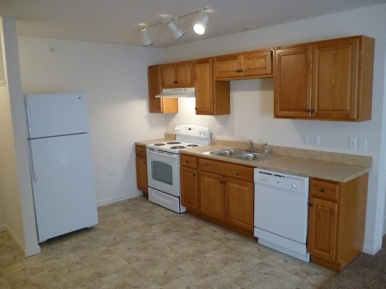 1419 Doron Dr Apt 1a #1A - Photo 3 of 6