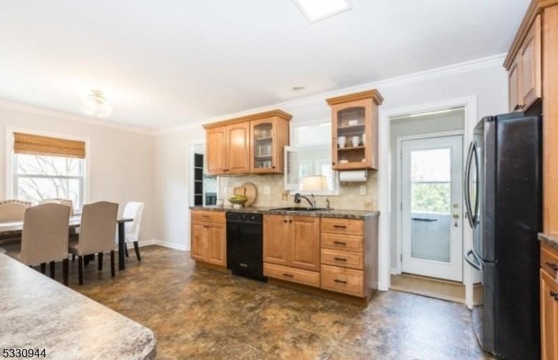 7 Evergreen Ter - Photo 6 of 30