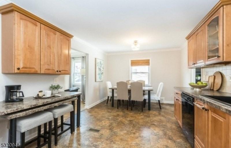 7 Evergreen Ter - Photo 7 of 30