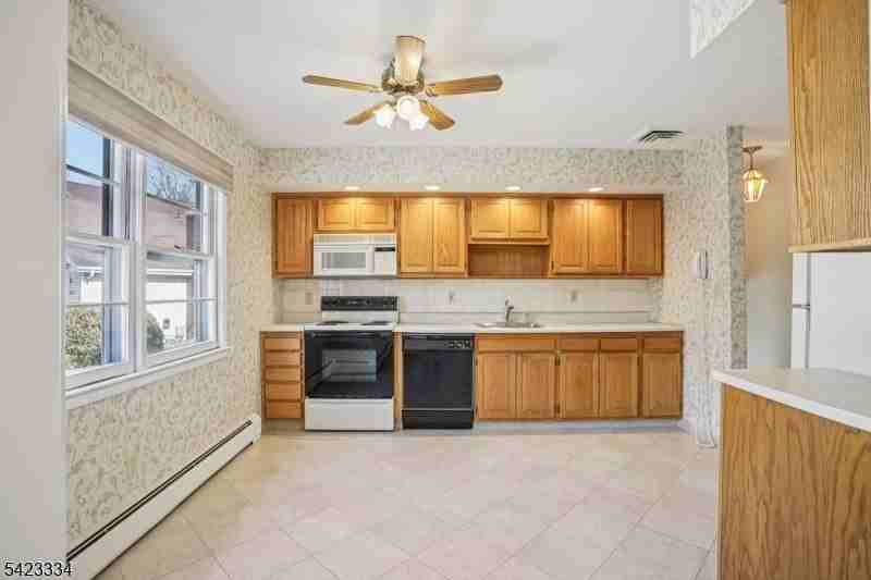 2 Eisenhower Rd - Photo 7 of 16