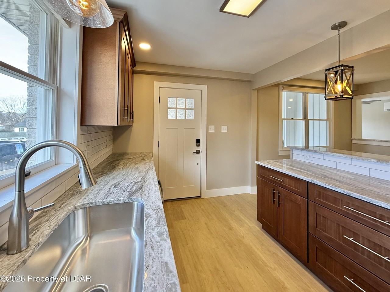 57 Birch Hill Ln - Photo 6 of 19