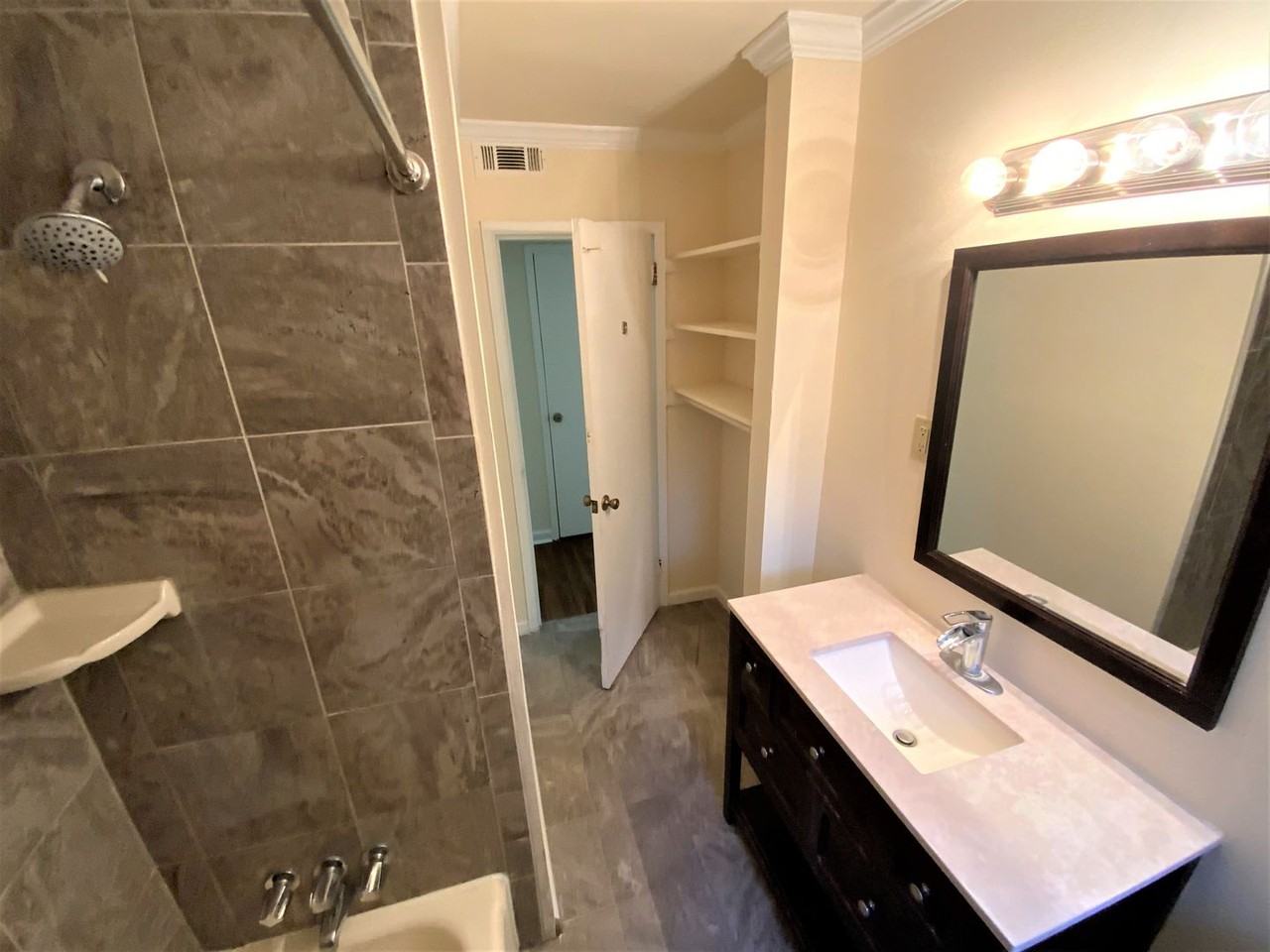 Candler Park Apartments - Photo 6 of 16
