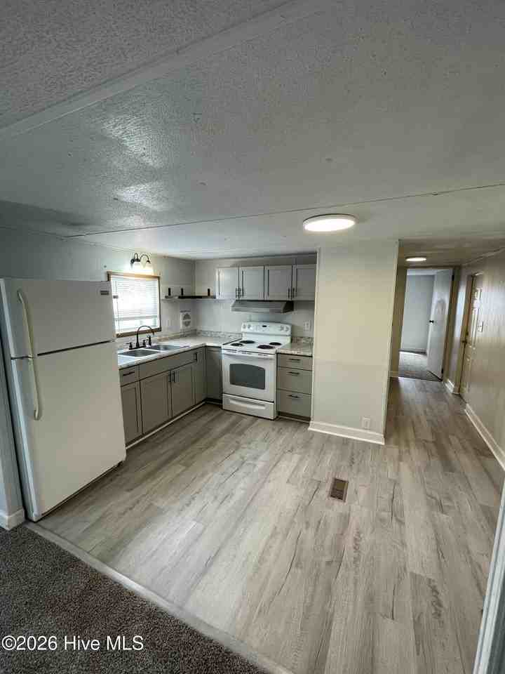 938 Sunset Dr #C - Photo 7 of 16