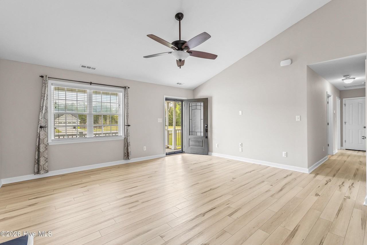 214 Tall Tree Ct - Photo 6 of 31