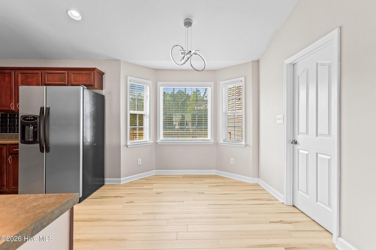 214 Tall Tree Ct - Photo 7 of 31