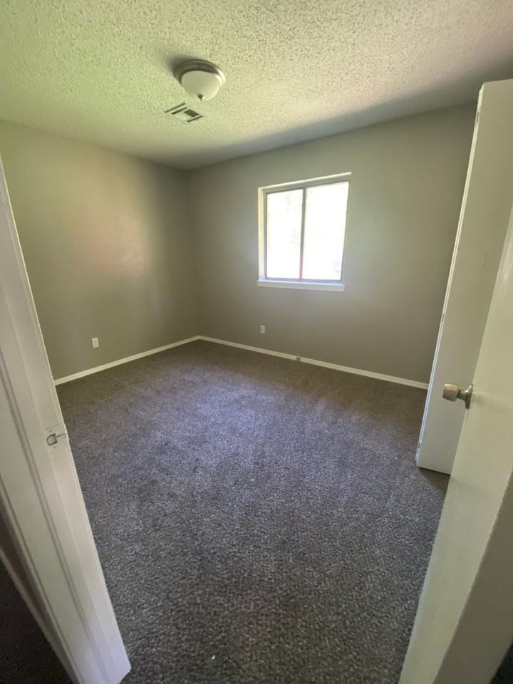 4920 Cinderella Dr - Photo 7 of 12