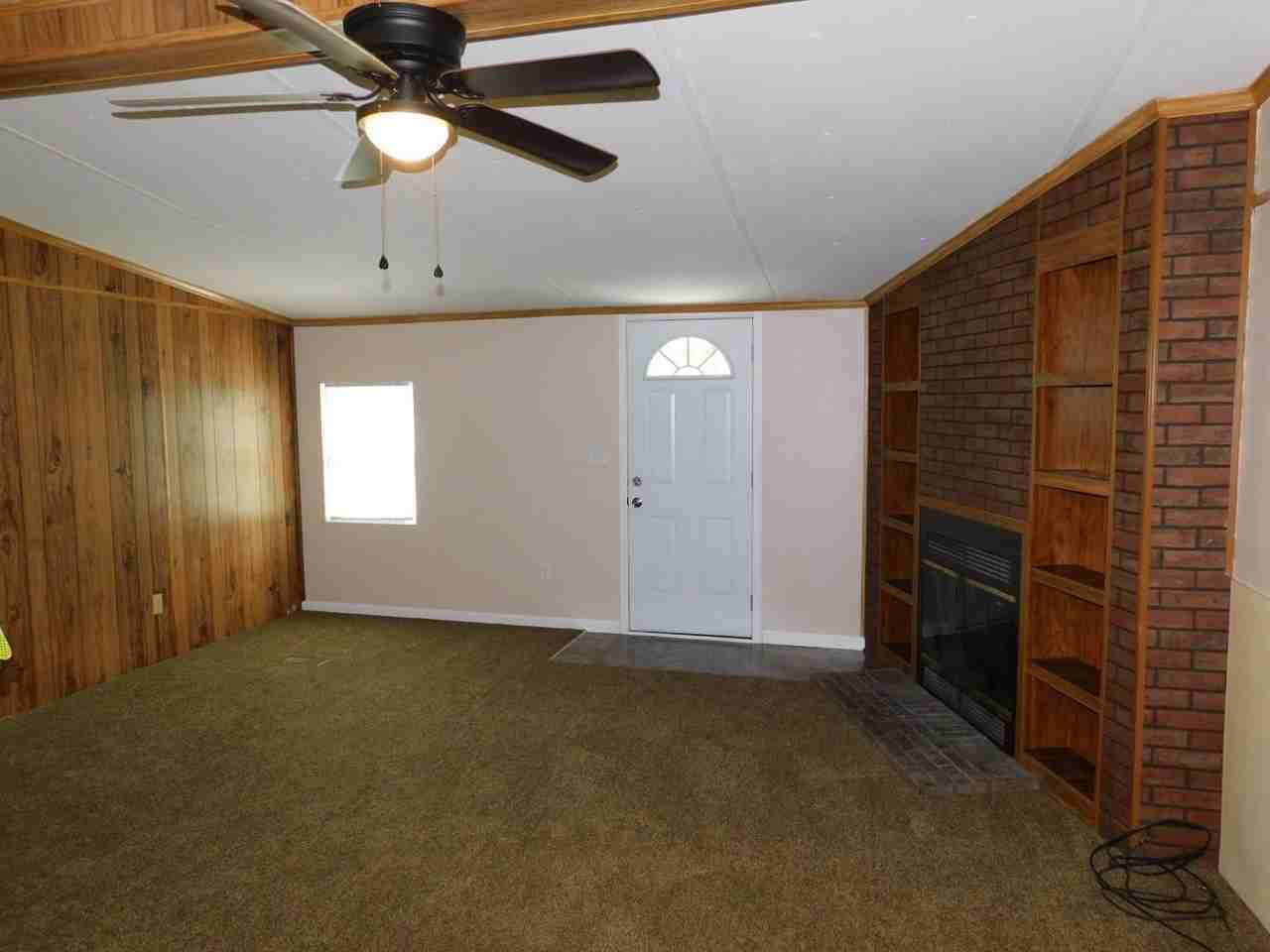 112 Longleaf Dr - Photo 3 of 19