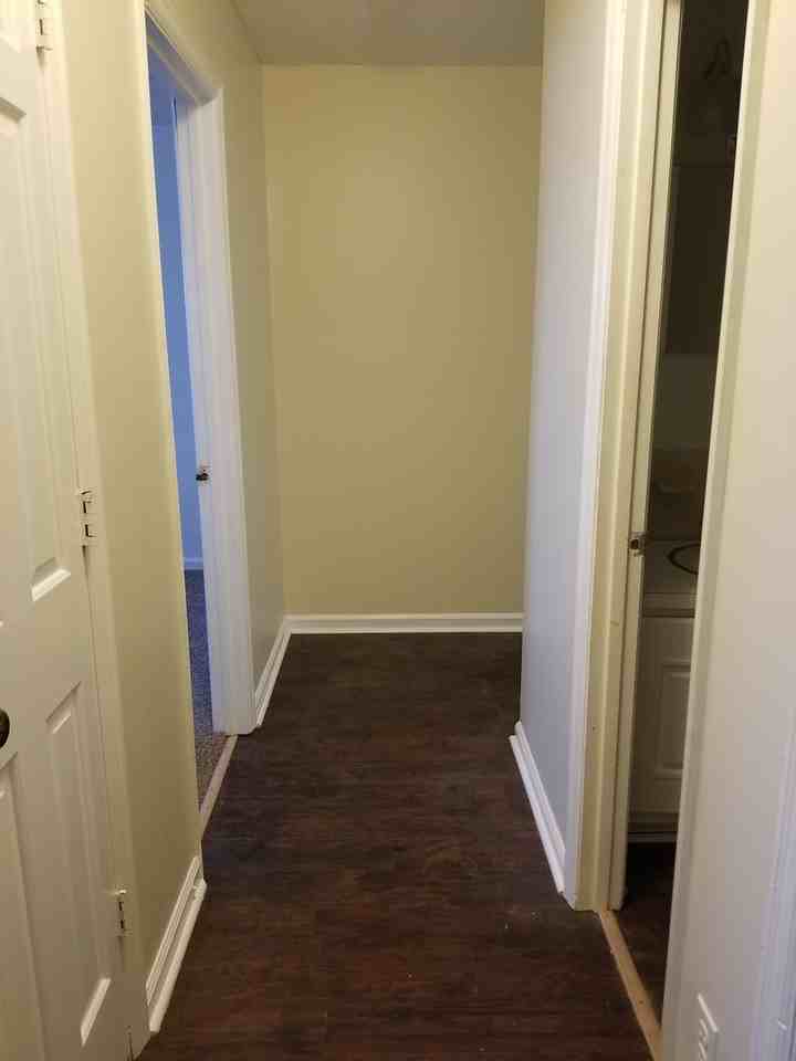 1423 Tunbridge Rd - Photo 2 of 7