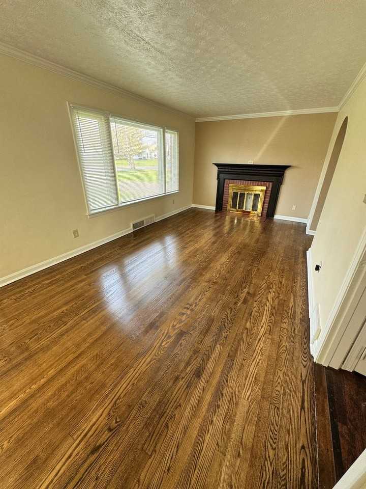 625 Churchill Rd - Photo 6 of 17