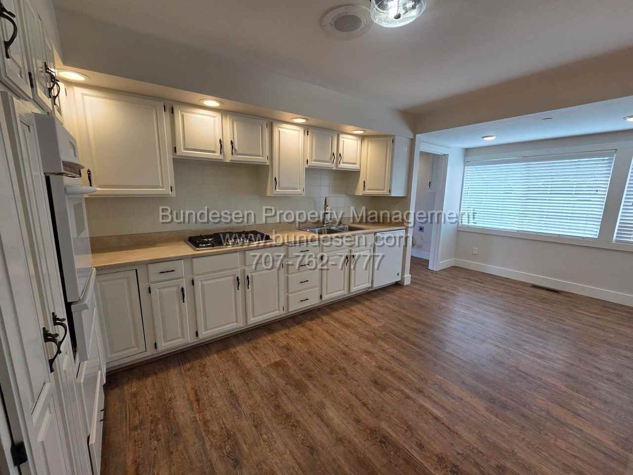 811 Old Adobe Rd - Photo 6 of 23