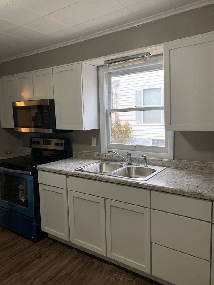 733 S Wabash Ave - Photo 2 of 9